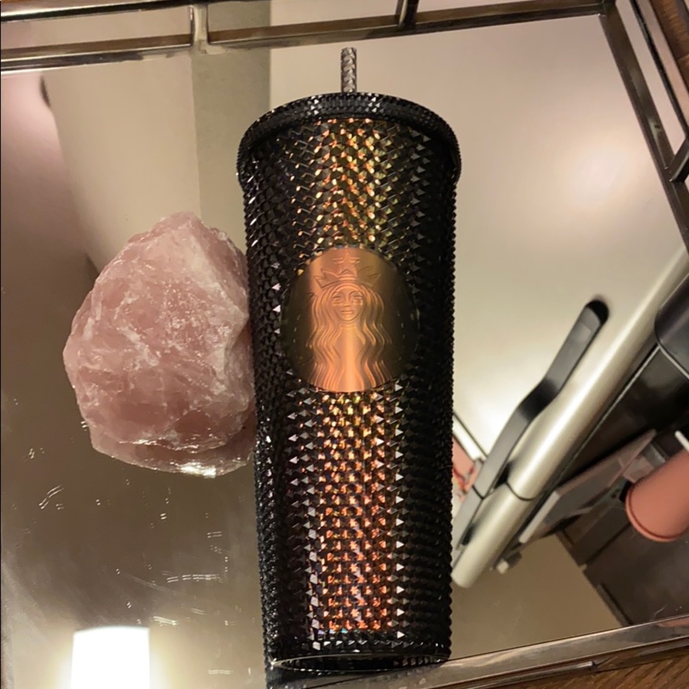 NWT 24 oz Starbucks cup.